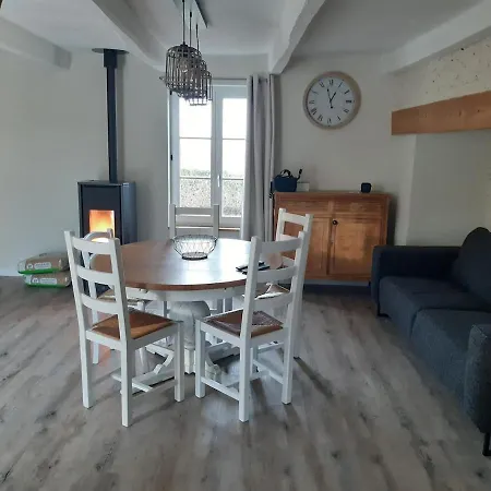 De La Perle Rouge * Rodelinghem