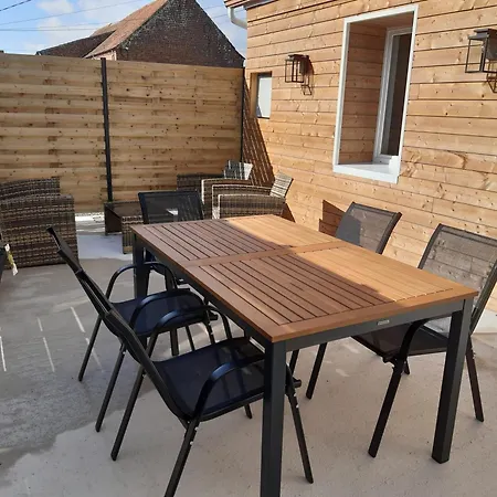 De La Perle Rouge * Rodelinghem